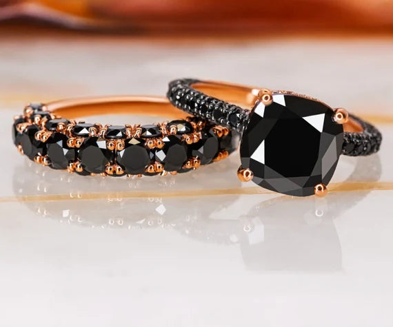 Black Diamonds Unveiled: Shopping Tips for Women’s Jewelry