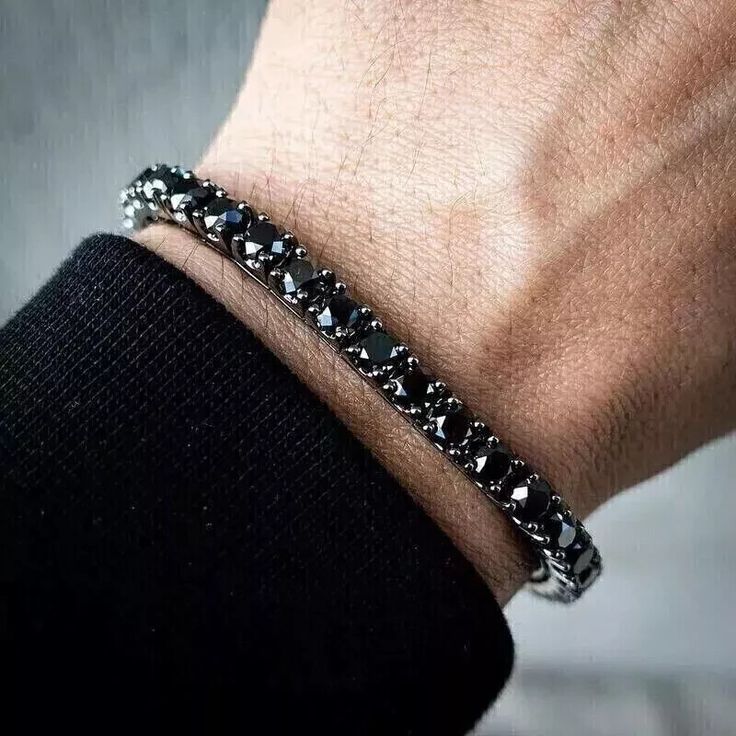 Diamond bracelets for men: trends and tips
