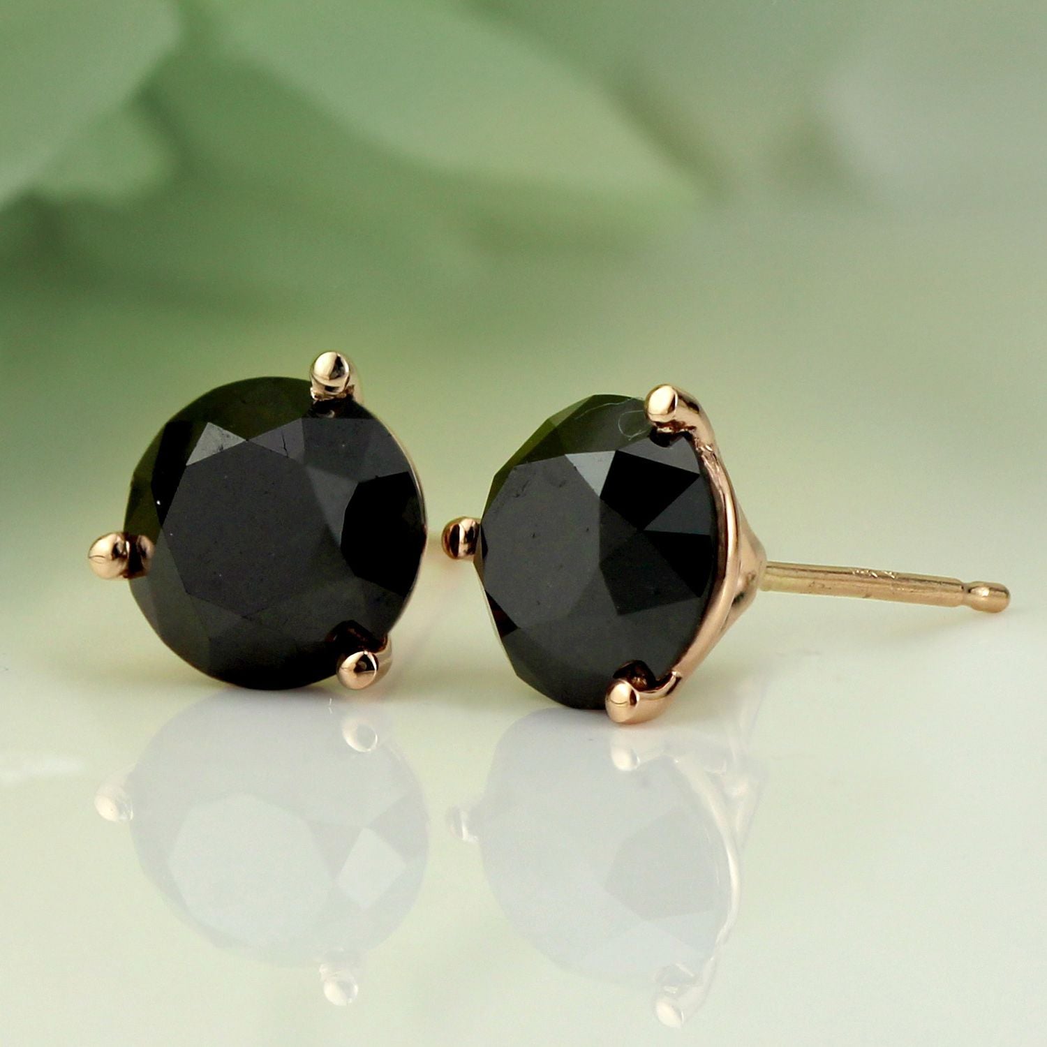 Glamorous Black Diamond Statement Pieces