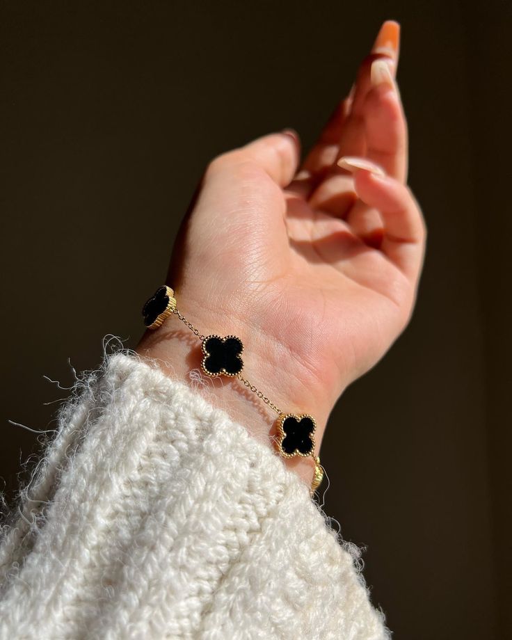 Rock Your Everyday Look: Stunning Semi-Precious Stone Jewellery Pieces