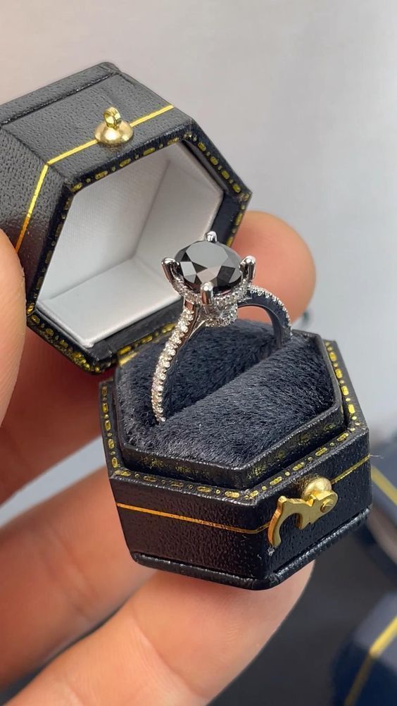 What is a Rose-Cut Diamond Ring? – Shadowfirejewels