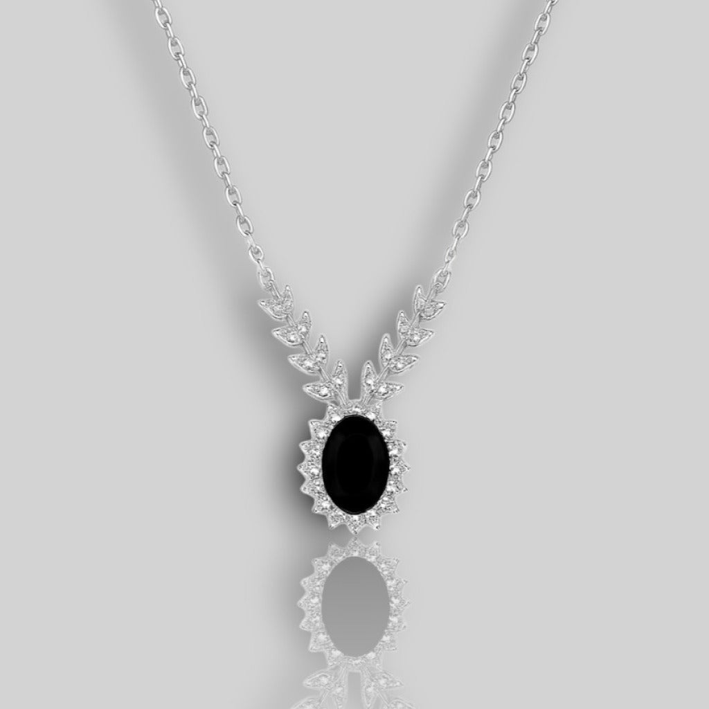 Elegant Silver Necklace with moissanite black Centerpiece