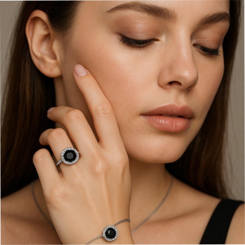 Black moissanite jewellery ring