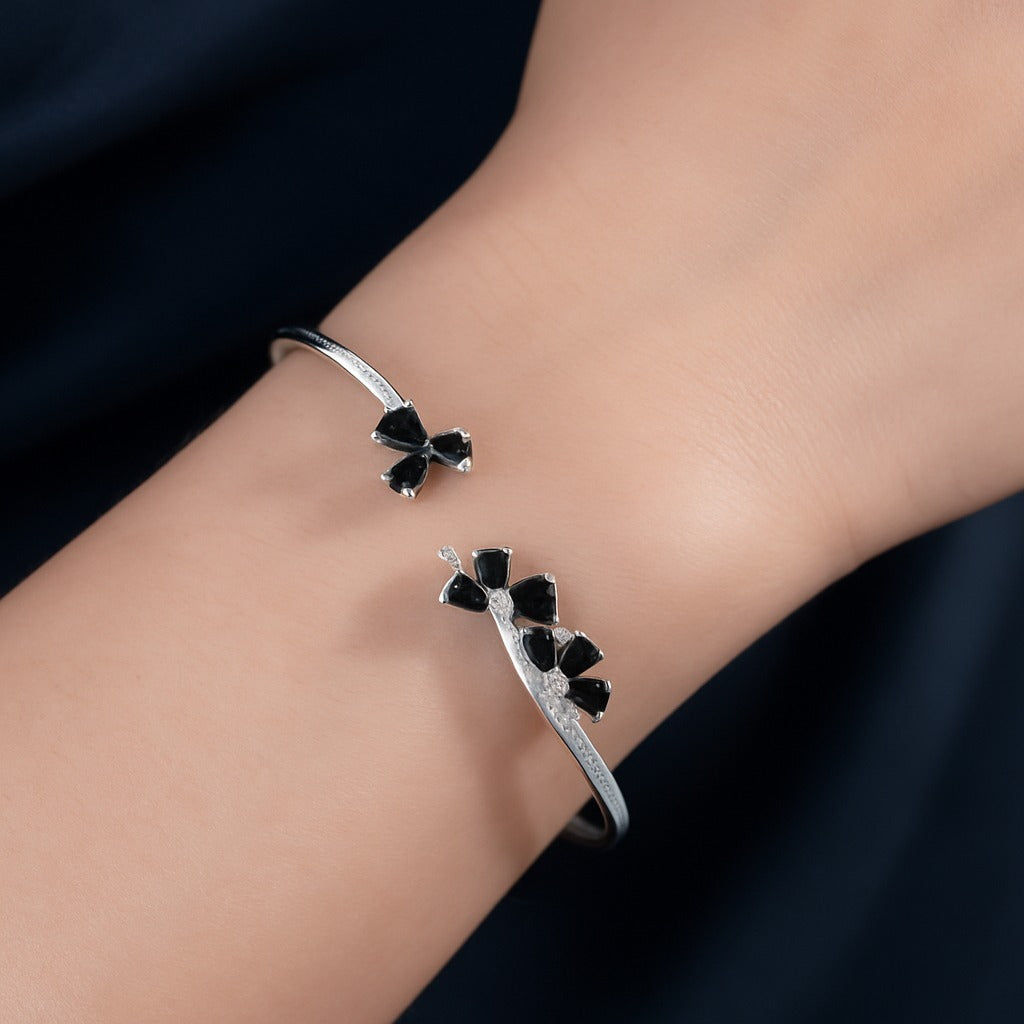 moissanite Black Diamond Floral Bracelet